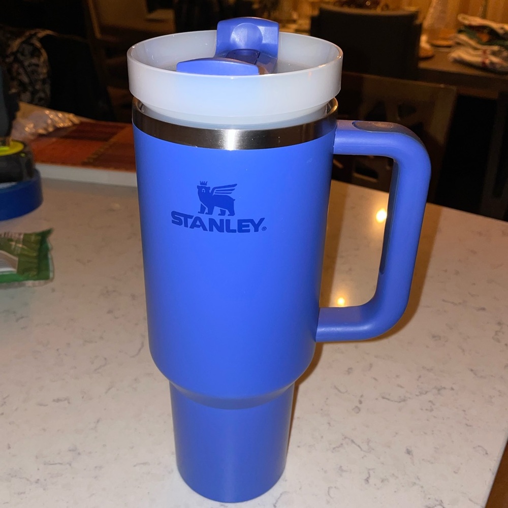 Stanley 40oz Iris